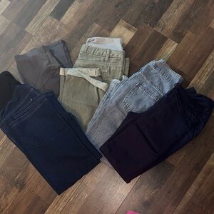 Assorted Maternity Jeans and Pants Collection (Like new, great condition)